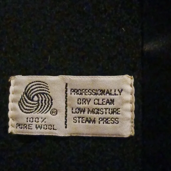 Beautiful Bromley wool coat, large - Picture 5 of 6